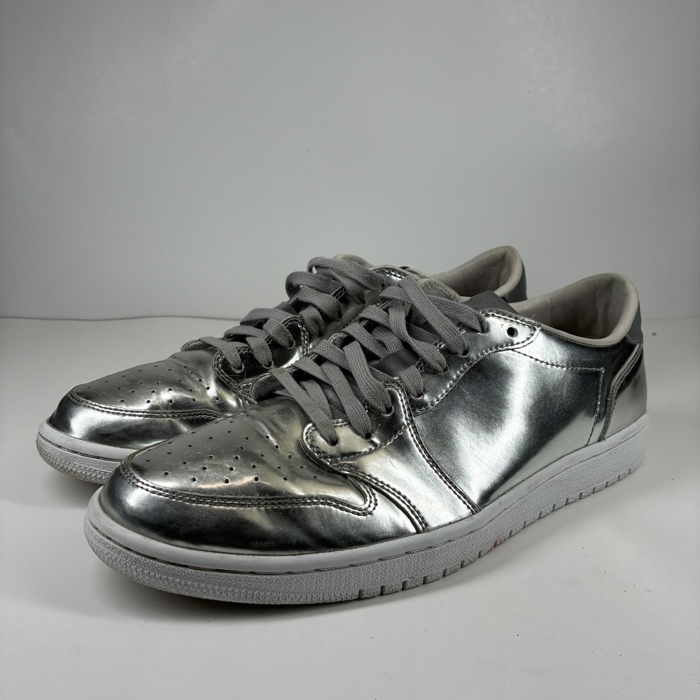 Nike Air Jordan 1 Retro Low OG Pinnacle Men's US 11.5 Metallic Silver 852549-003